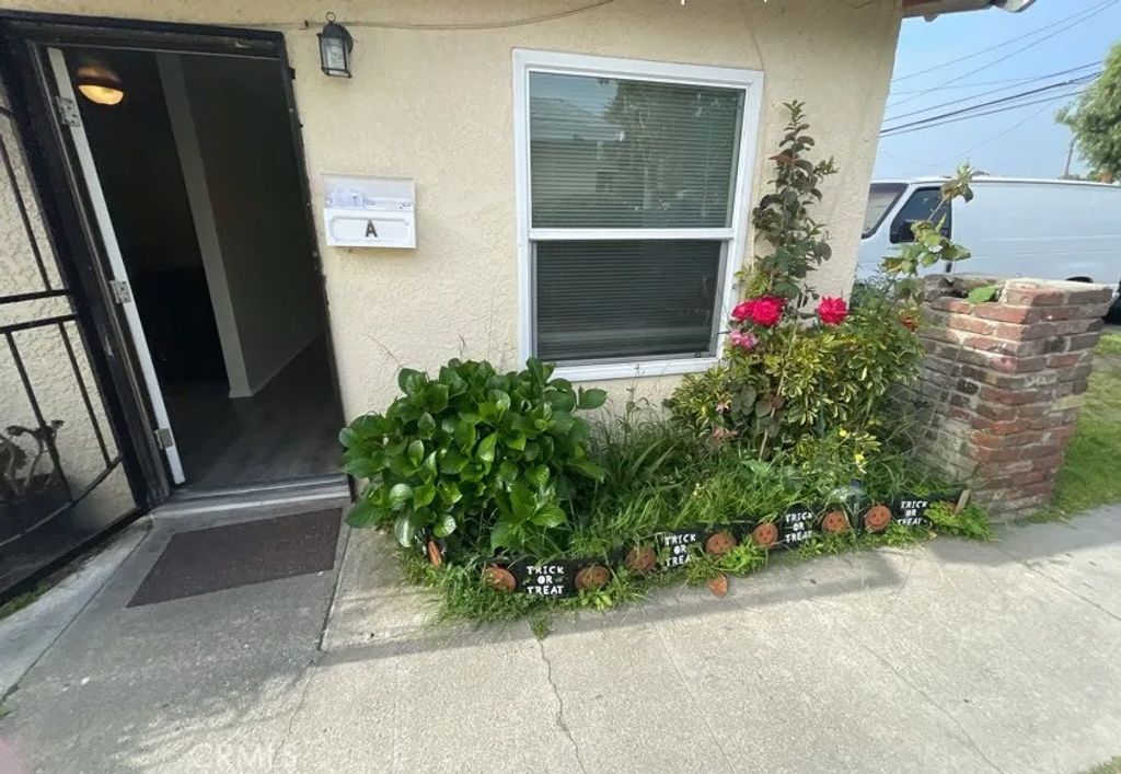 Photo of 14416 Orange Ave #A, Paramount, CA 90723 (MLS # OC26065921)