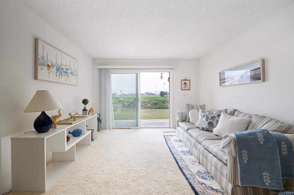 Photo of 3672 Clairemont Dr #1B, San Diego, CA 92117 (MLS # 260001824)