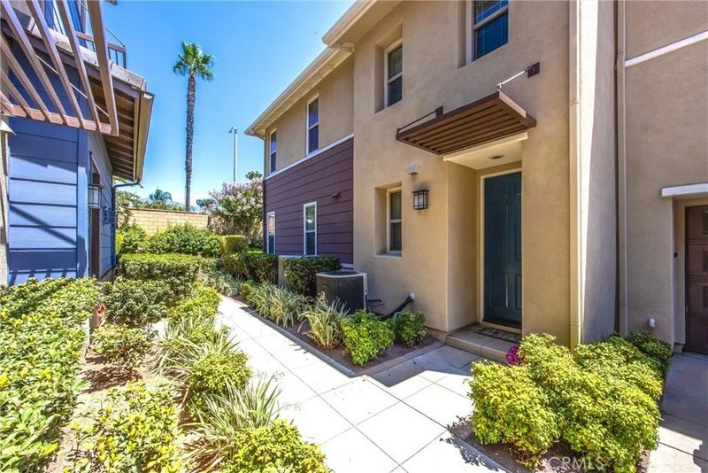 12484 Benton 1