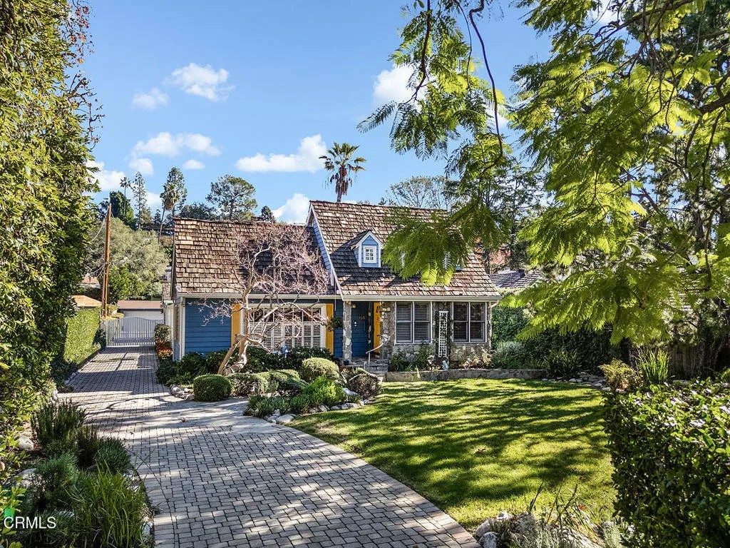 166 S Arroyo Boulevard