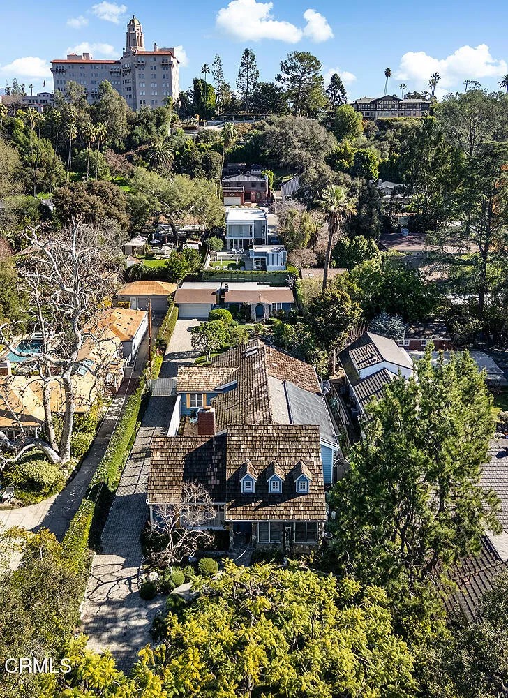 166 S Arroyo Boulevard