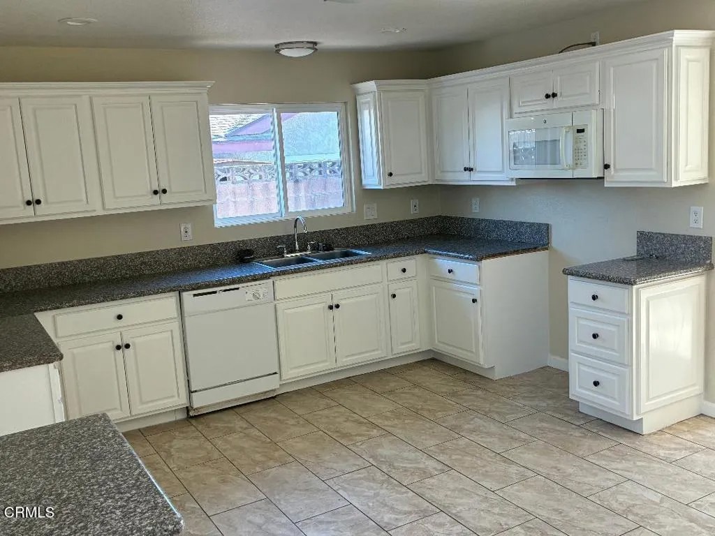 444 Mountain View Street