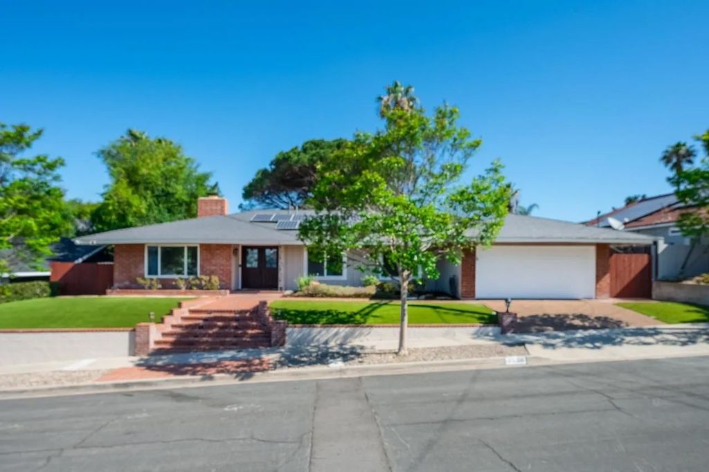 Photo of 7634 Flag Lake, San Diego, CA 92119 (MLS # 260008803)