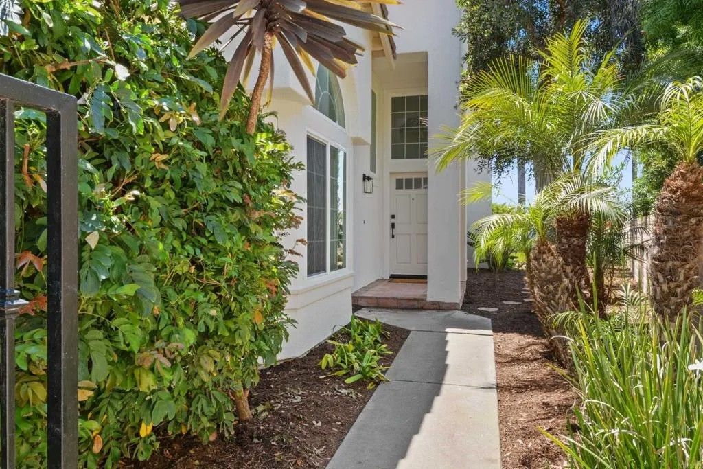 Photo of 1736 Blackbird Circle, Carlsbad, CA 92011 (MLS # NDP2504889)