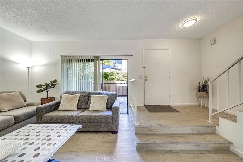 15053 Sherman Way C
