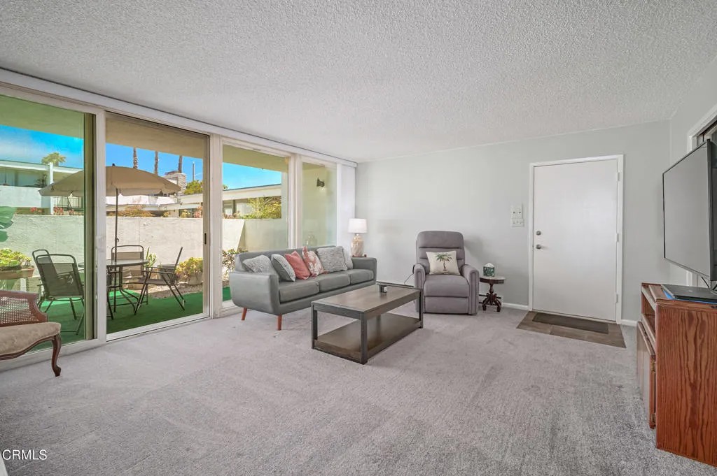 1363 Edgewood Way 63