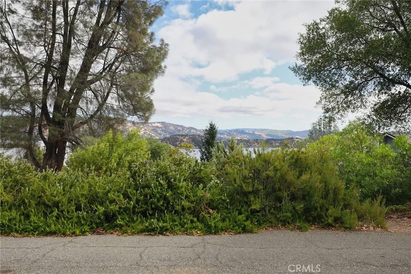3407 Toyon Ct