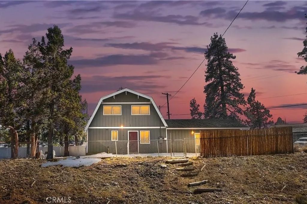 Photo of 1000 Eagle Mountain Drive, Big Bear, CA 92314 (MLS # IG26001136)