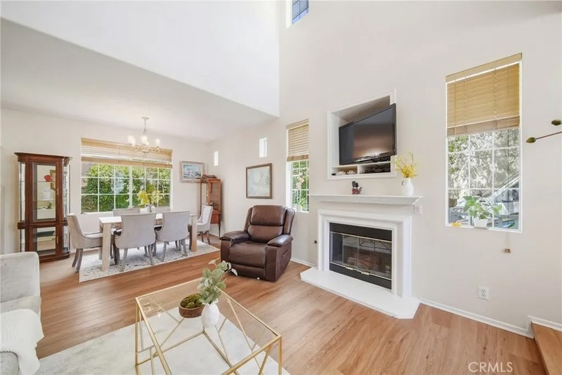 27123 Saddlepeak Trail
