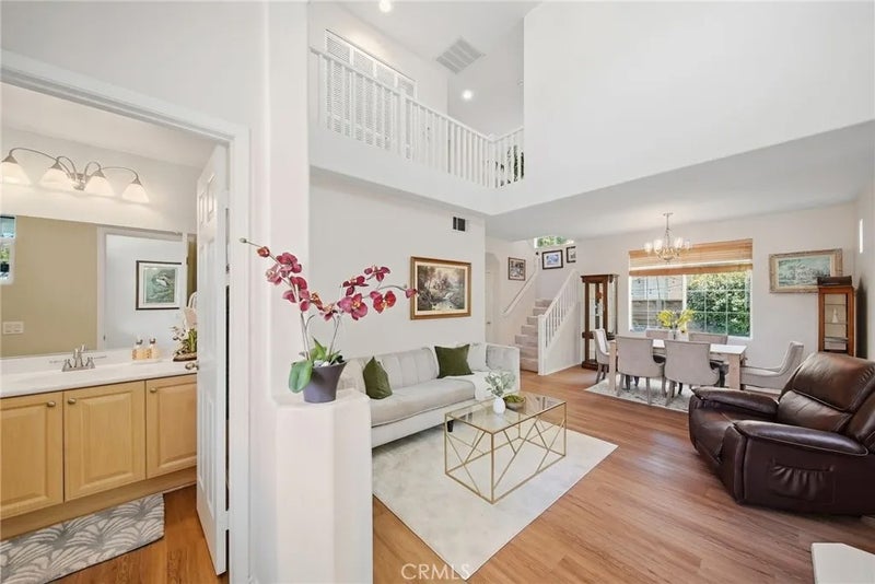 27123 Saddlepeak Trail