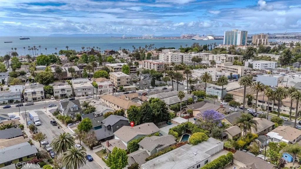 Photo of 241 Lindero Avenue, Long Beach, CA 90803 (MLS # PW26062713)
