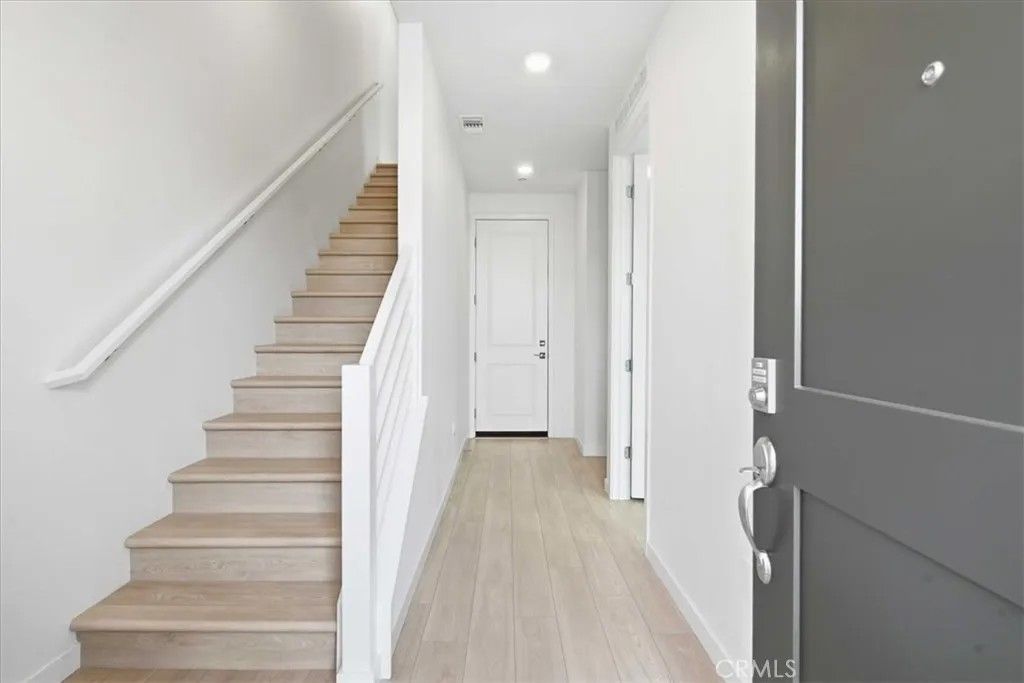 Photo of 27314 Bear Creek Lane, Valencia, CA 91381 (MLS # IV26095174)