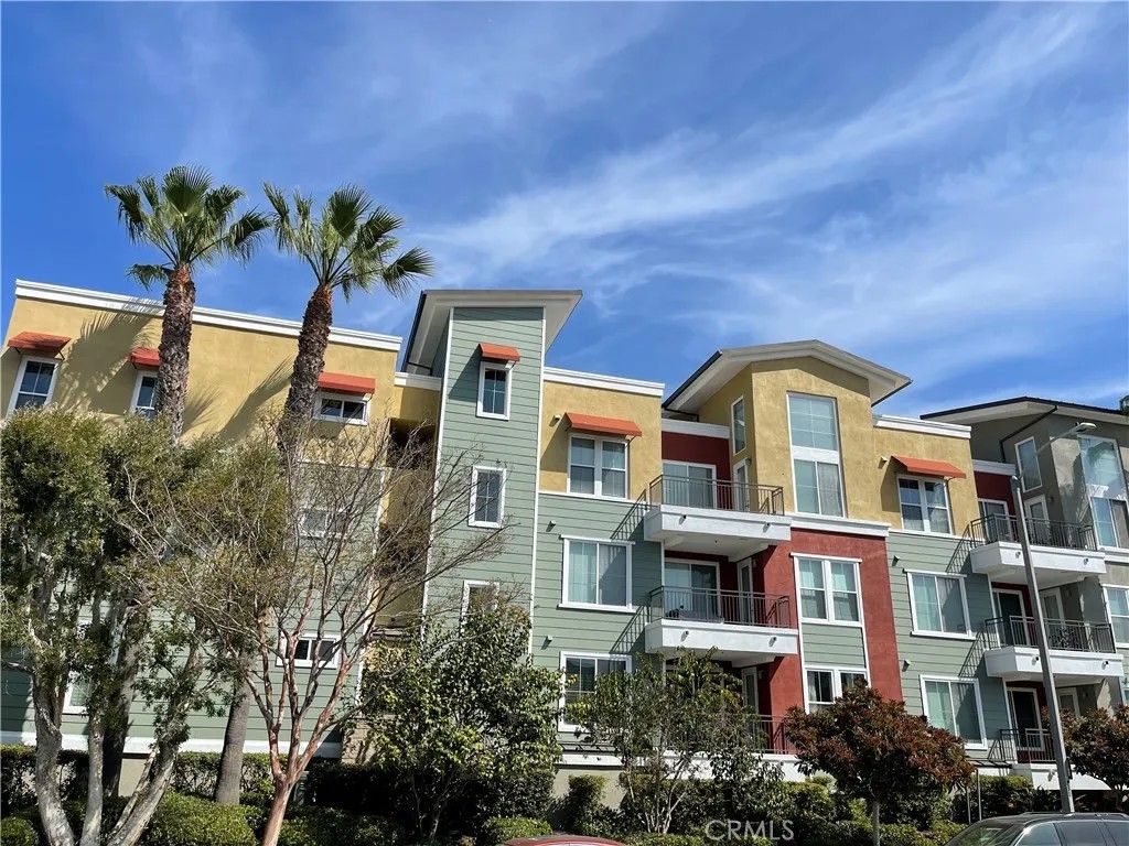 Photo of 2349 Jefferson Street #102, Torrance, CA 90501 (MLS # AR26068839)