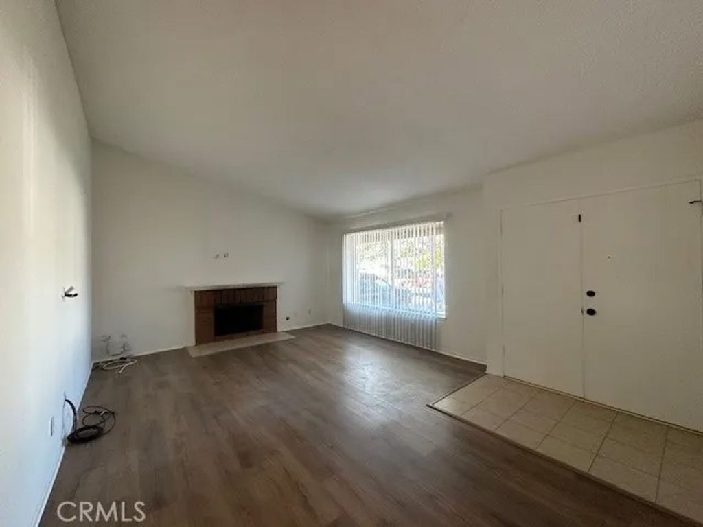 Photo of 528 Shenandoah Street, Thousand Oaks, CA 91360 (MLS # SR25274101)