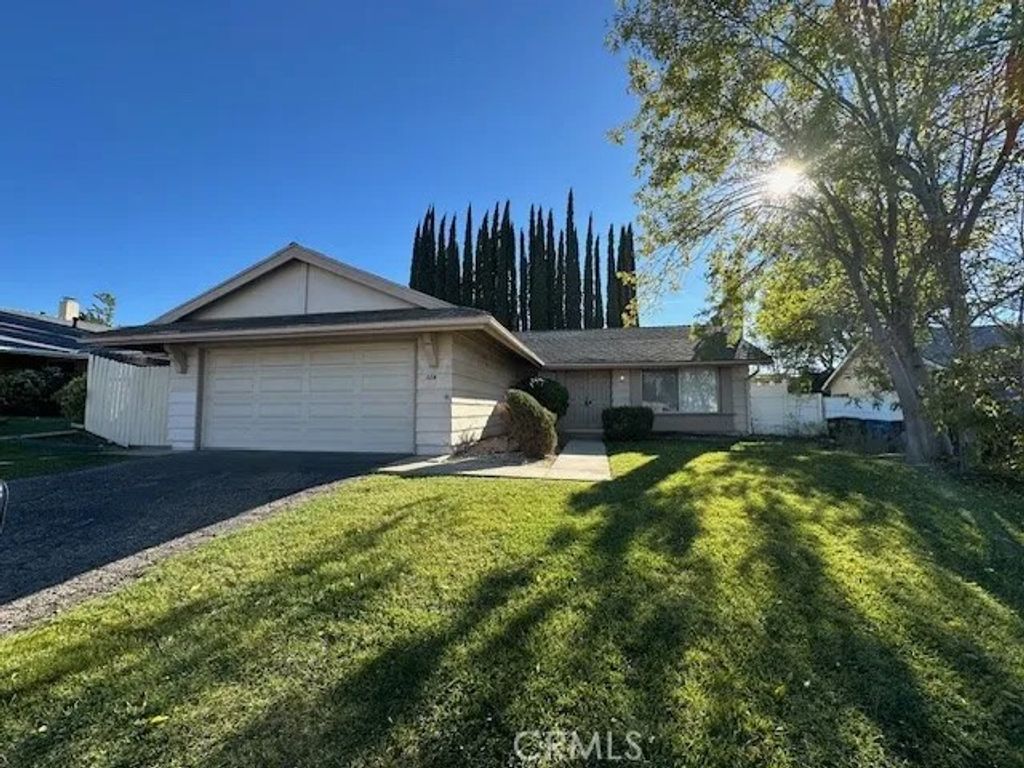 Photo of 528 Shenandoah Street, Thousand Oaks, CA 91360 (MLS # SR25274101)
