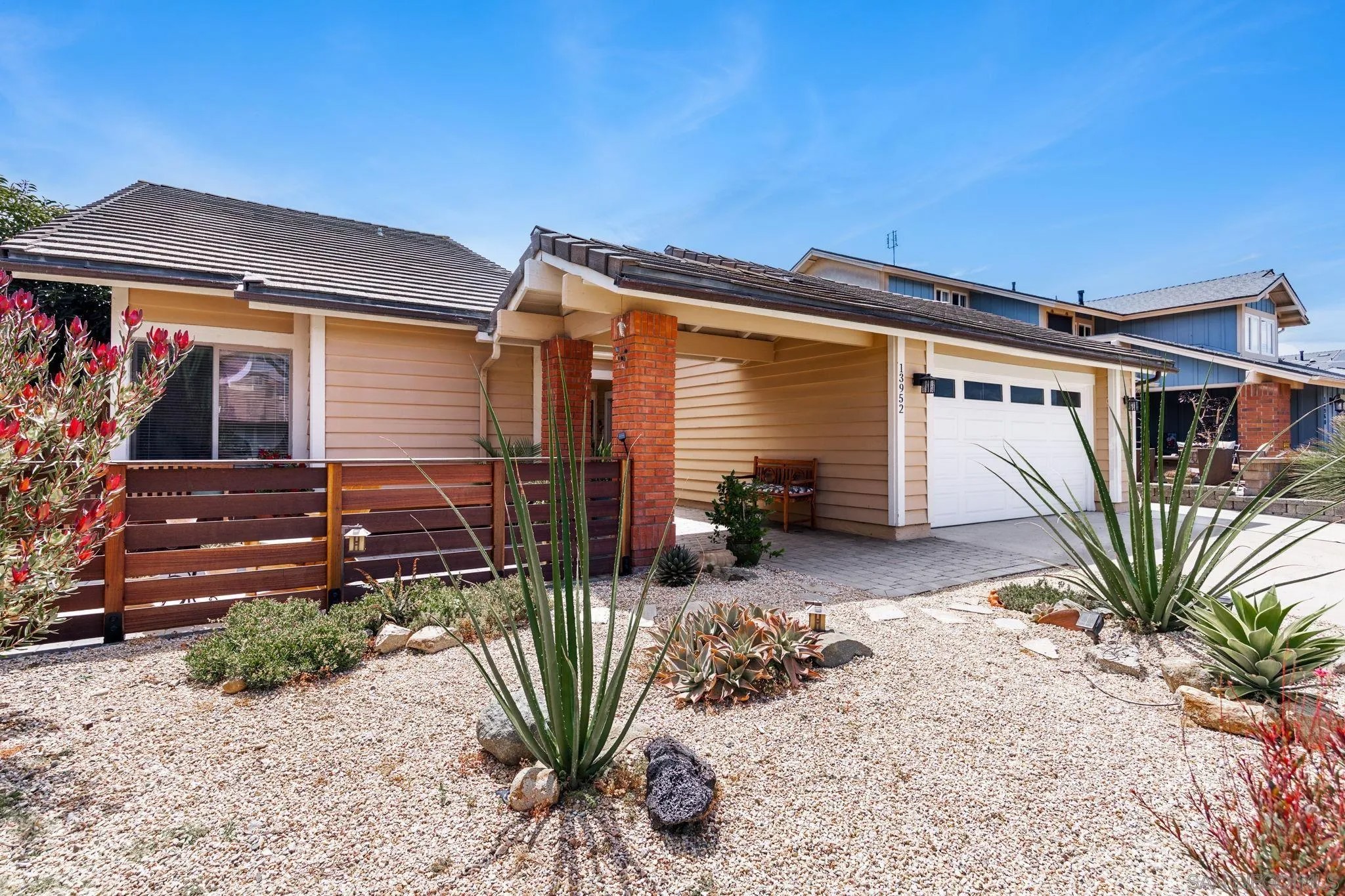 13952 Davenport