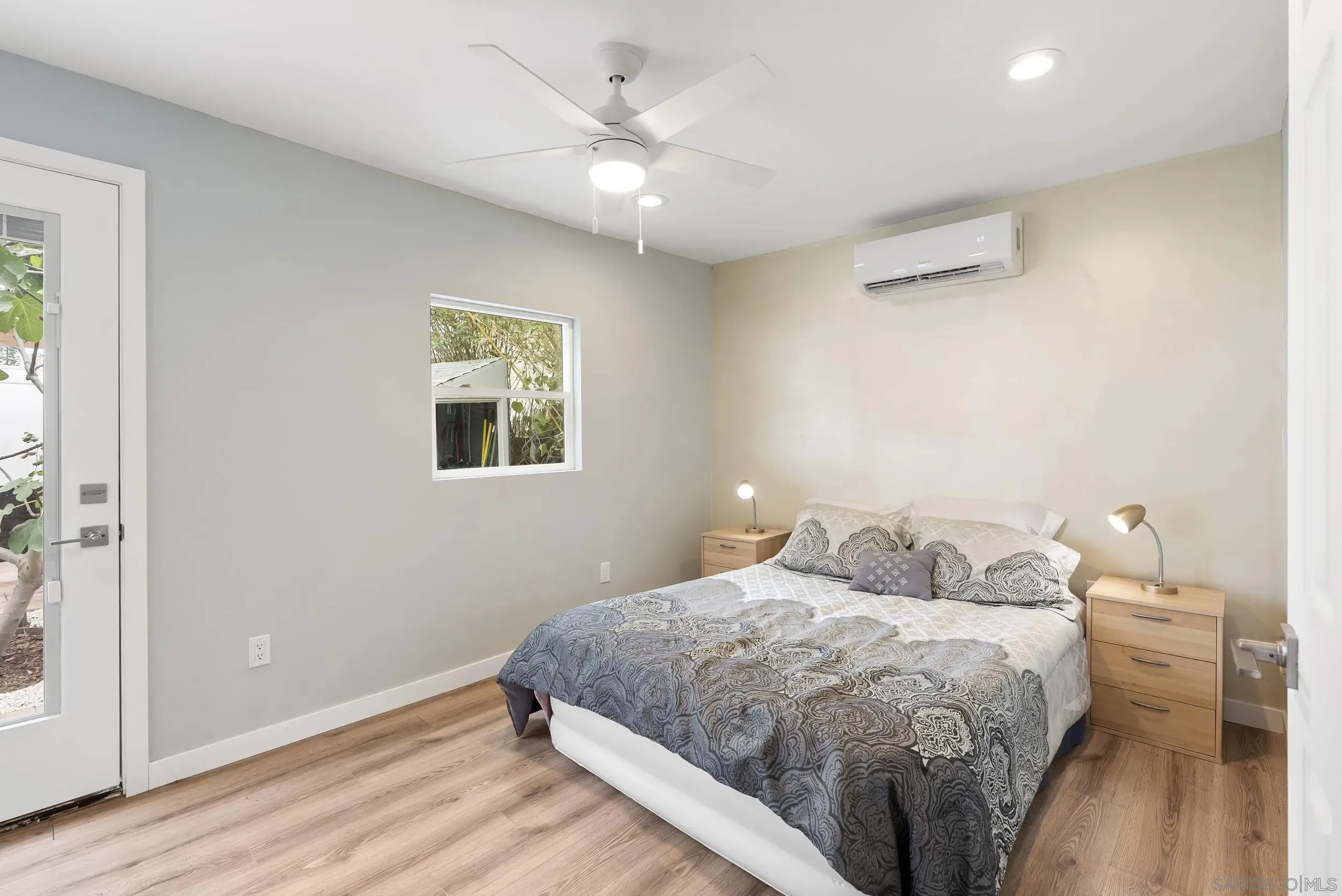 San Diego, California 91945, United States, 4 Bedrooms Bedrooms, ,3 BathroomsBathrooms,Residential,Active,214786