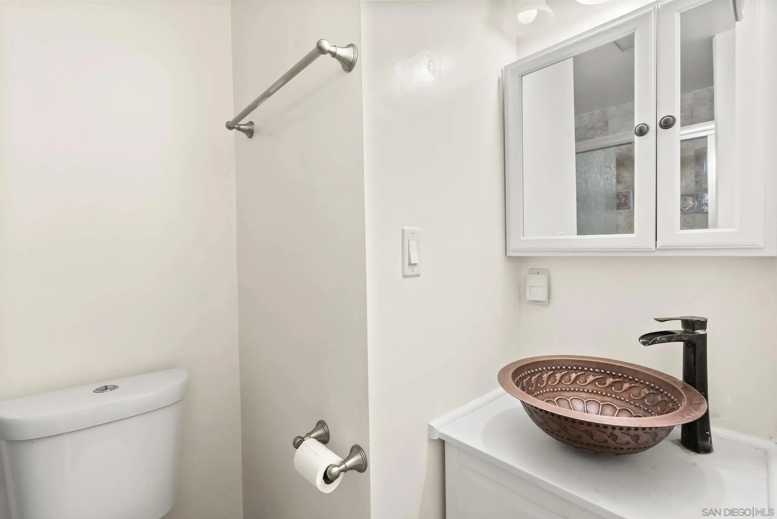 San Diego, California 91945, United States, 4 Bedrooms Bedrooms, ,3 BathroomsBathrooms,Residential,Active,214786