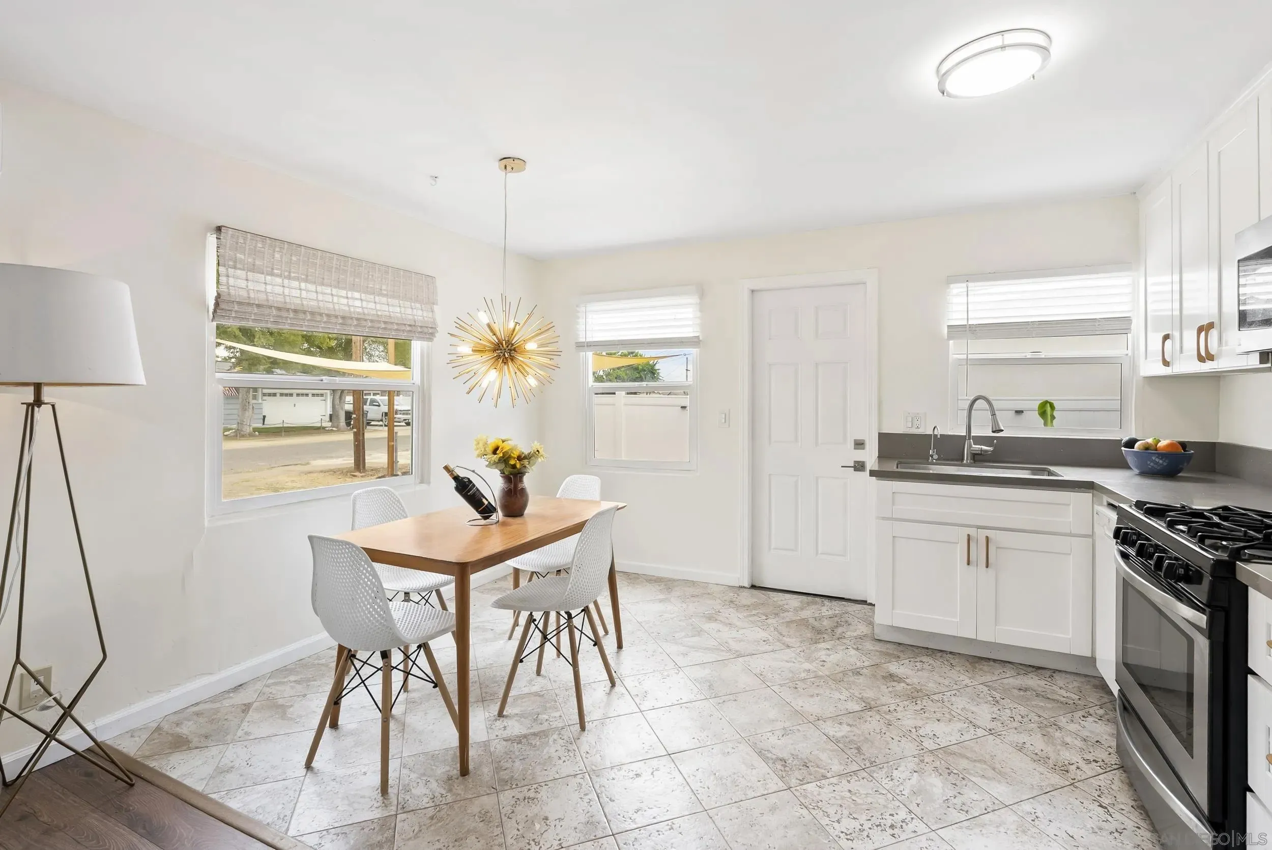 San Diego, California 91945, United States, 4 Bedrooms Bedrooms, ,3 BathroomsBathrooms,Residential,Active,214786