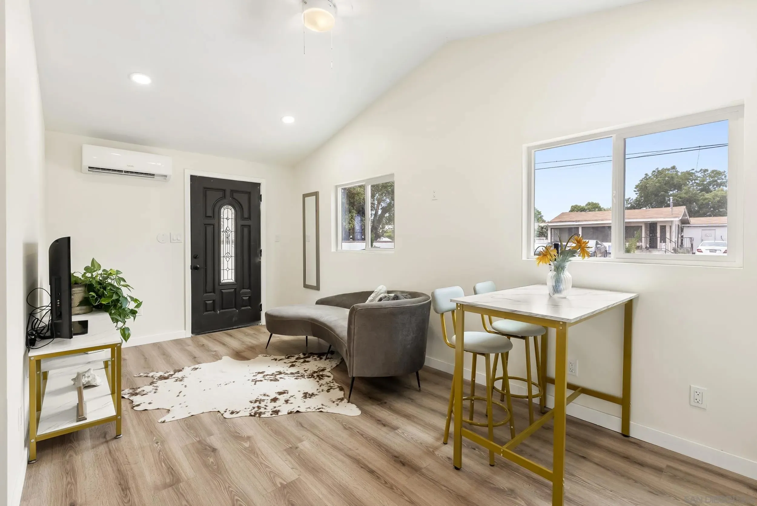 San Diego, California 91945, United States, 4 Bedrooms Bedrooms, ,3 BathroomsBathrooms,Residential,Active,214786