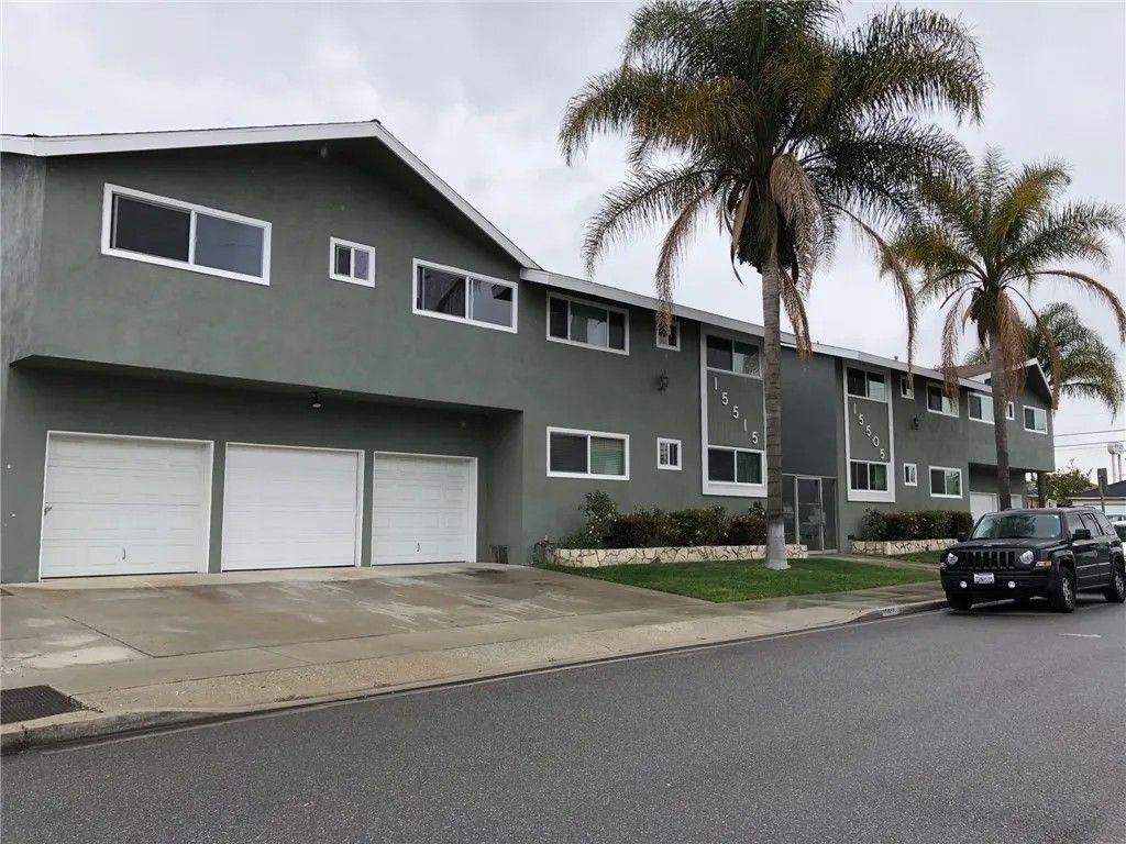 Photo of 15515 S Budlong Place #3, Gardena, CA 90247 (MLS # SB26050430)