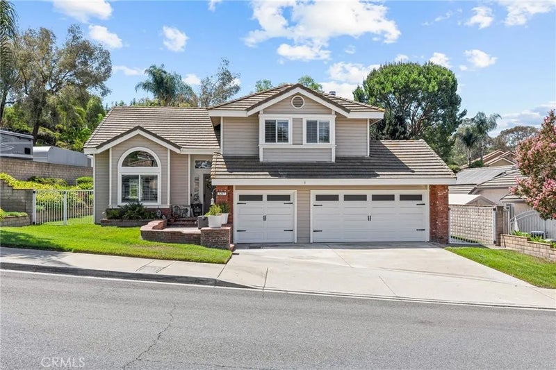 3217 Moonlight Court