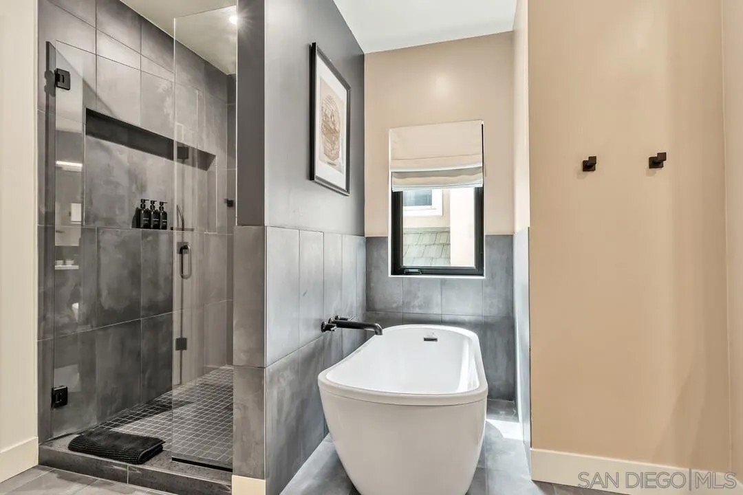 806 N Cleveland St Unit 2 Unit 2 - The Star