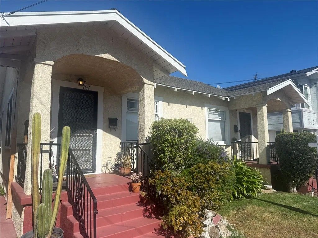 Photo of 782 W 14th Street, San Pedro, CA 90731 (MLS # SB26051988)