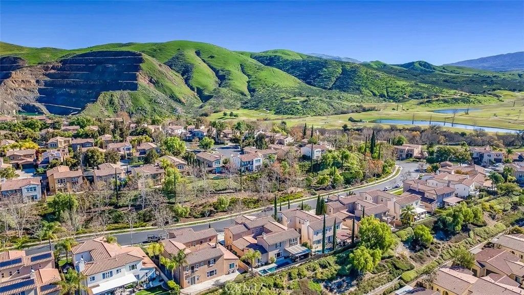 Photo of 4340 Cantada Drive, Corona, CA 92883 (MLS # IG26006880)