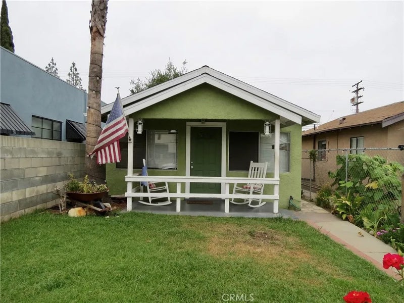 212 N Azusa