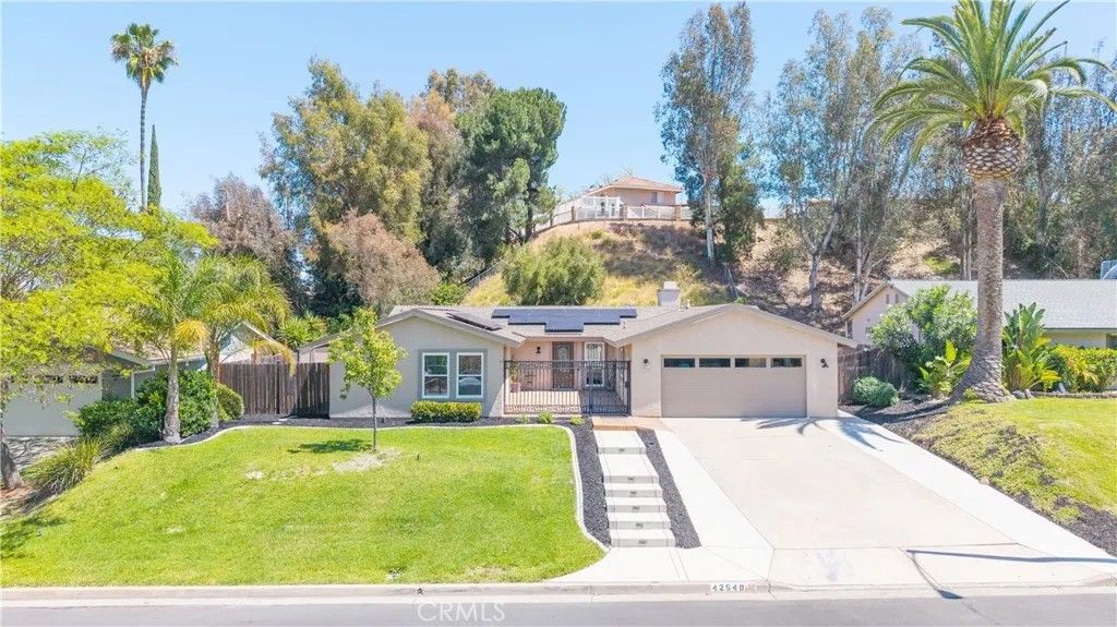 Photo of 42540 Escolacata Drive, Temecula, CA 92592 (MLS # SW26067615)