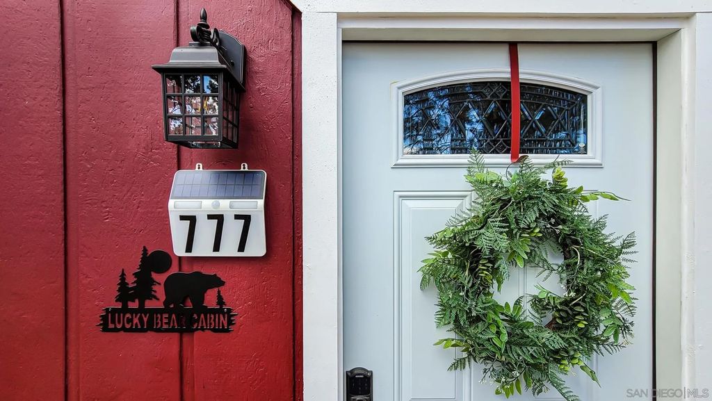 Photo of 777 Iris Dr, Big Bear Lake, CA 92315 (MLS # 260006098)