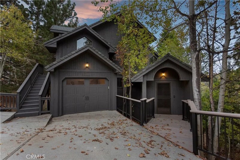 1915 Nob Hill Dr.