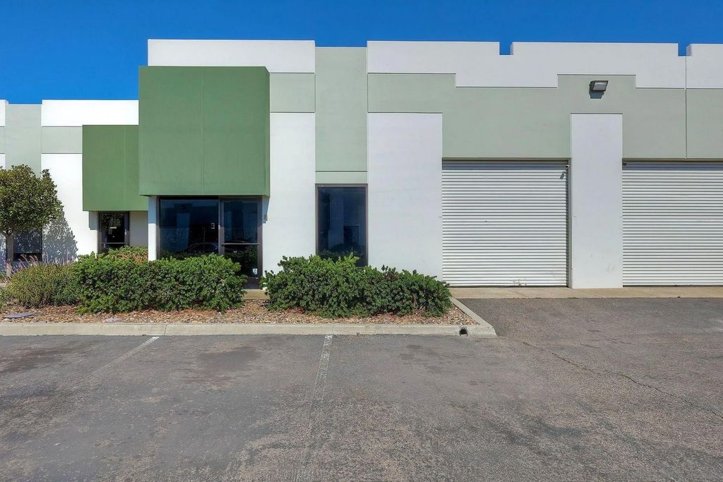 Photo of 13200 Kirkham Way Unit 113 Way, Poway, CA 92064 (MLS # 250035009)