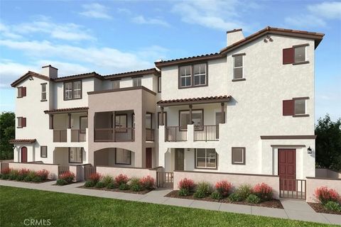 6645 Via Vista Pico Rivera CA 90660