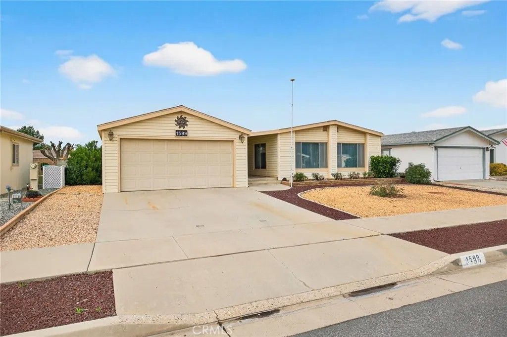 Photo of 1599 Brentwood Way, Hemet, CA 92545 (MLS # SW26017313)