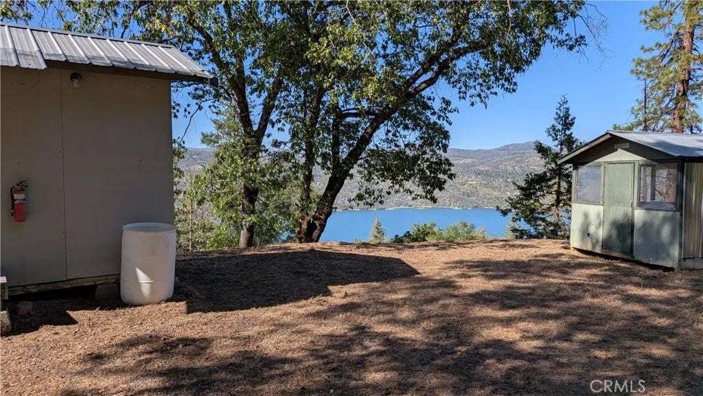 Photo of 74 Lakeview Ridge, Oroville, CA 95966 (MLS # OR26150382)