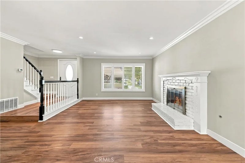 3375 Hidden Creek