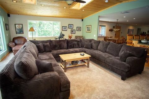 Tiny photo for 1100 Johnny Way, Big Bear Lake, CA 92314 (MLS # OC25245497)