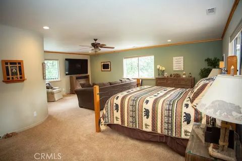Tiny photo for 1100 Johnny Way, Big Bear Lake, CA 92314 (MLS # OC25245497)