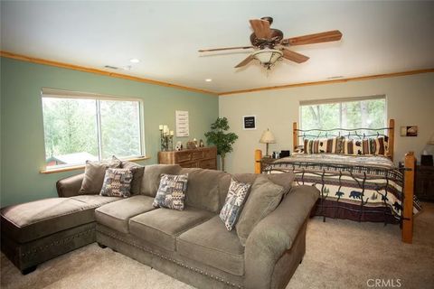 Tiny photo for 1100 Johnny Way, Big Bear Lake, CA 92314 (MLS # OC25245497)