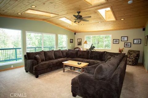 Tiny photo for 1100 Johnny Way, Big Bear Lake, CA 92314 (MLS # OC25245497)