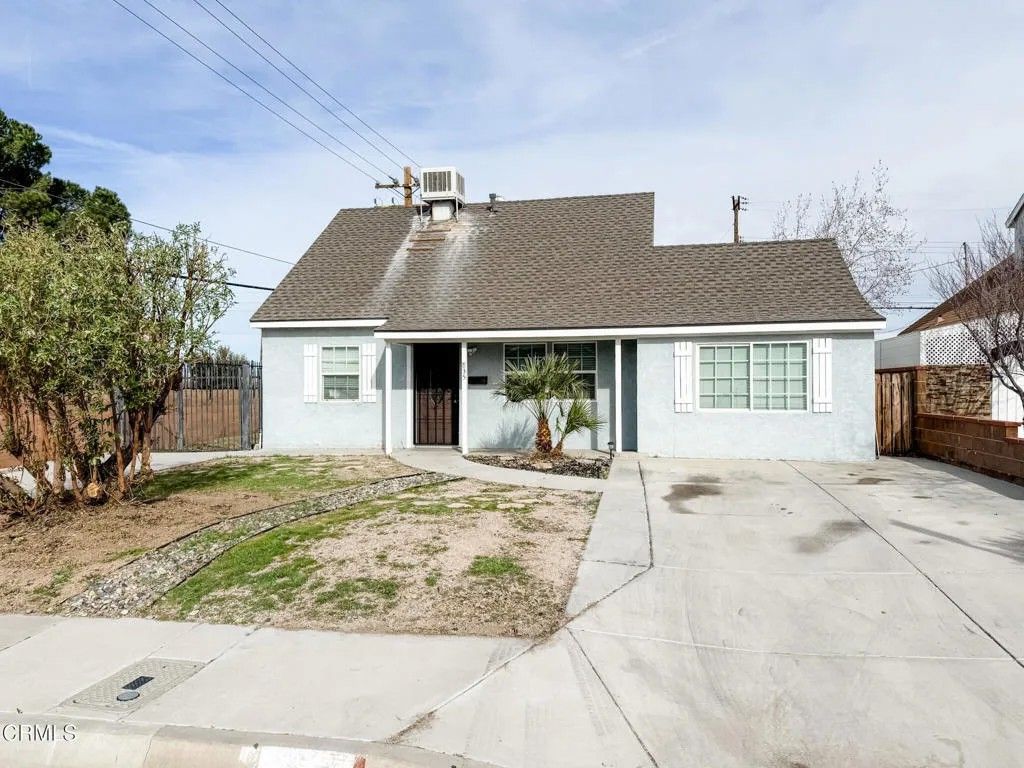 Photo of 835 W Avenue J1, Lancaster, CA 93534 (MLS # V1-34080)