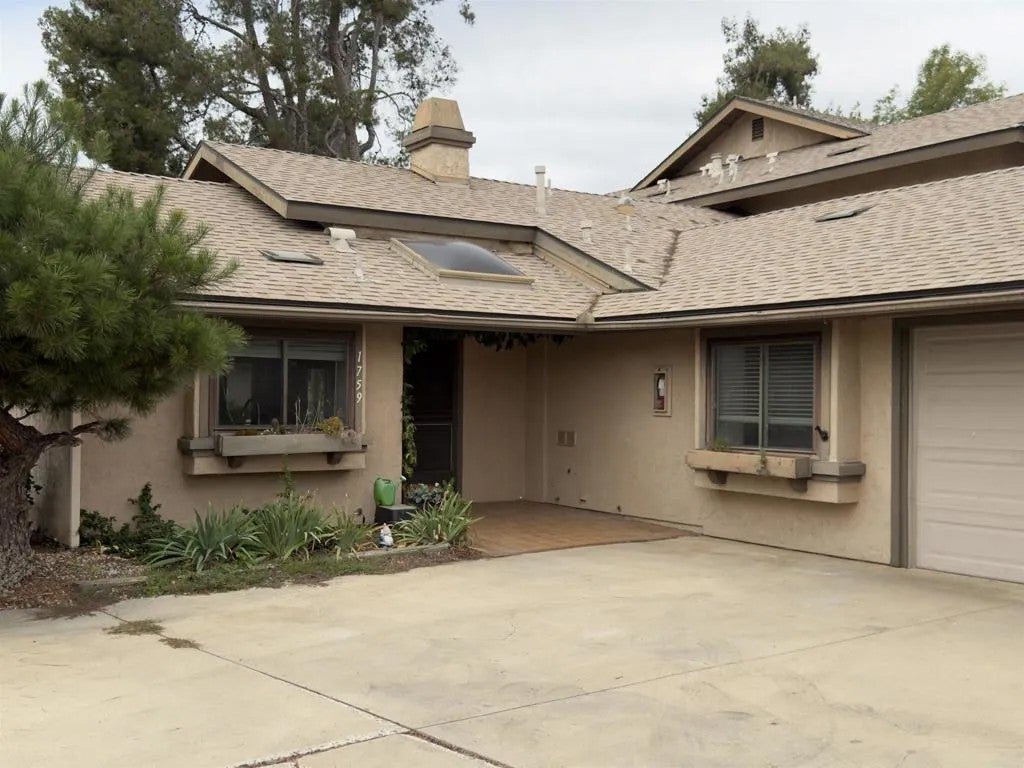 Photo of 1759 Pala Lake Drive, Fallbrook, CA 92028 (MLS # NDP2609022)