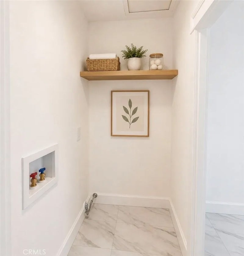 4215 S Budlong