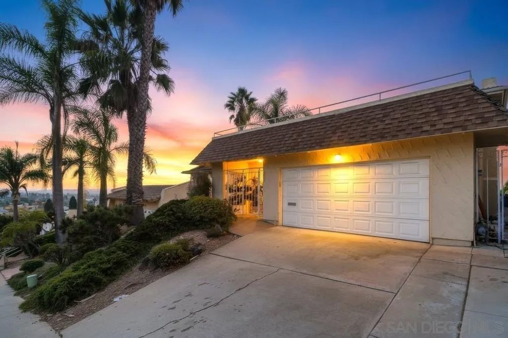 Photo of 2842 Erie Street, San Diego, CA 92117 (MLS # 250043124)