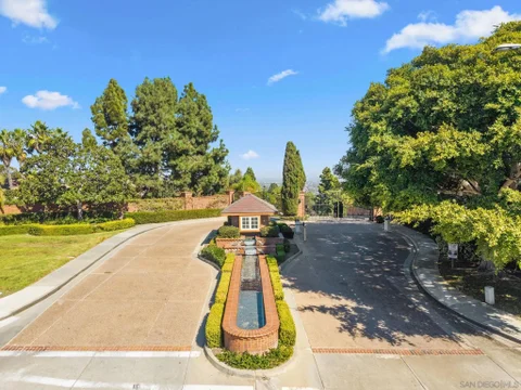 6055 Hillpointe Row, La Jolla, CA 92037 - #: 260024762