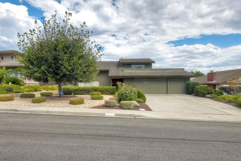 17367 Bernardo Center
