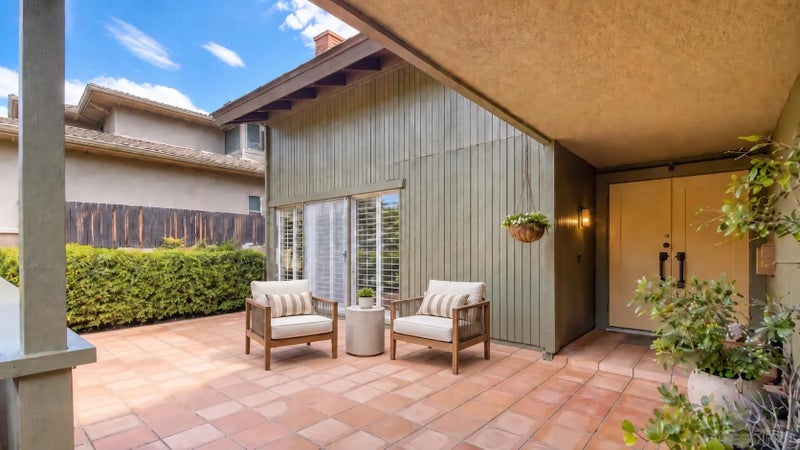 17367 Bernardo Center