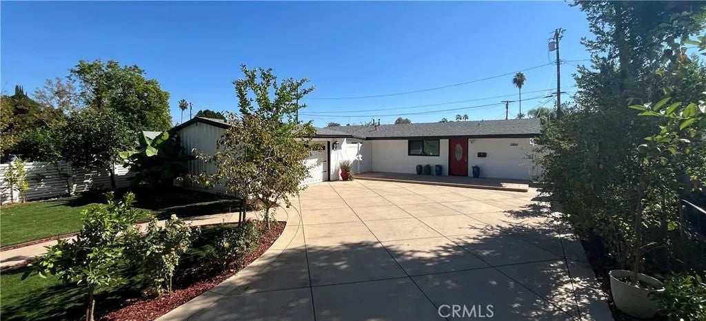 19412 Cantara St